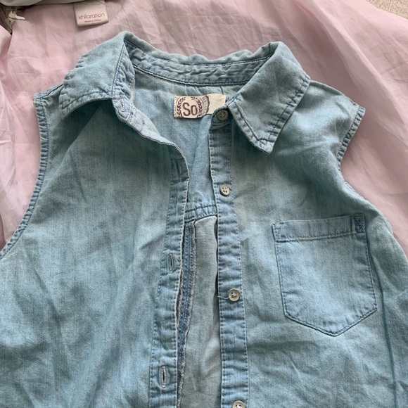 denim sleeveless top - Picture 3 of 9